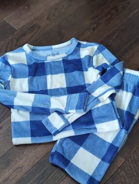 EUC Cat & Jack Buffalo Check Cozy PJs - 6